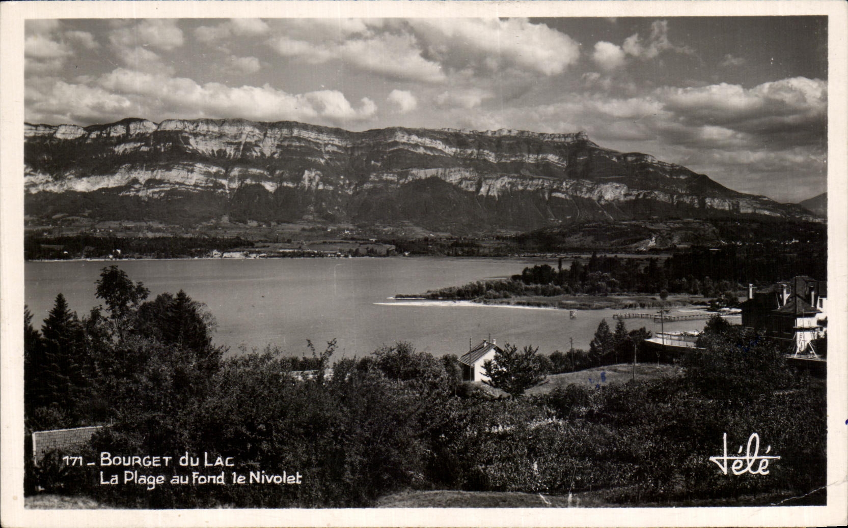 CPA Aix les Bains Bourget du Lac La Plage Au Fond Le Nivolet