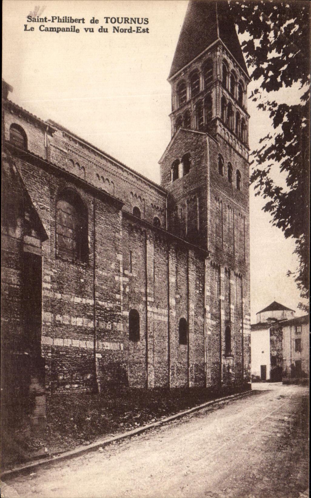 Saint-Philibert de Tournus — Le Campanile vu du Nord-Est — Collection de l'Abbaye de Tournus, n° 149