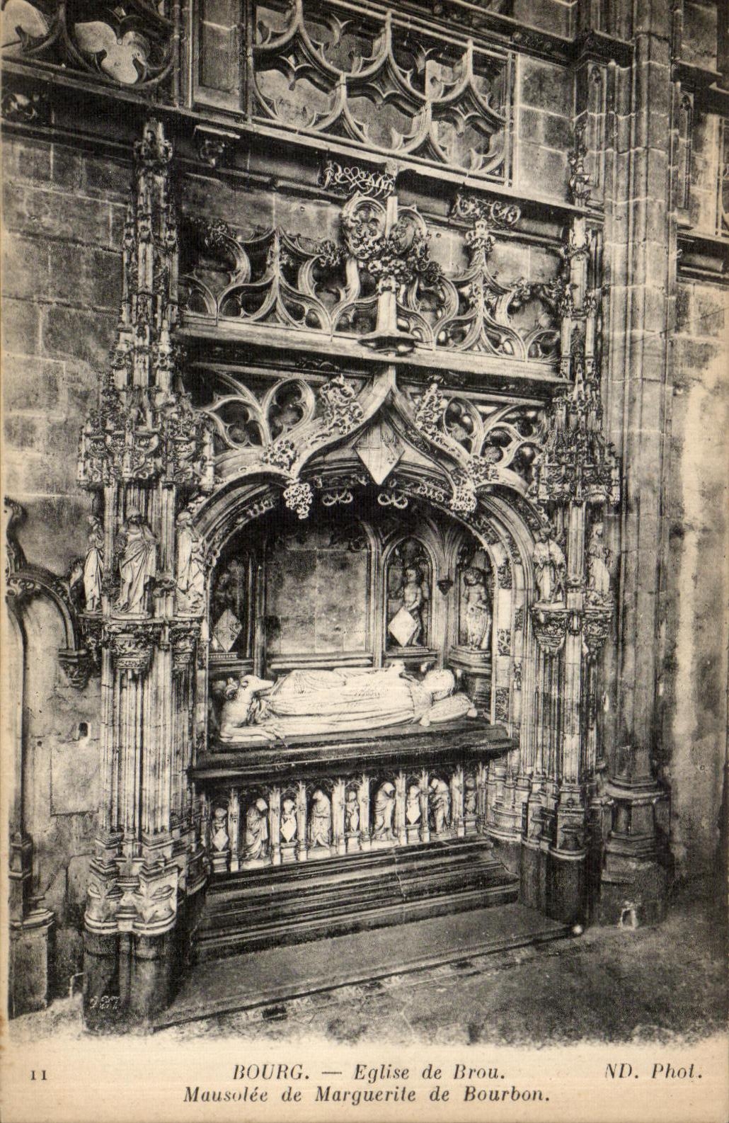 Mausolée de Marguerite de Bourbon — Église de Bourg