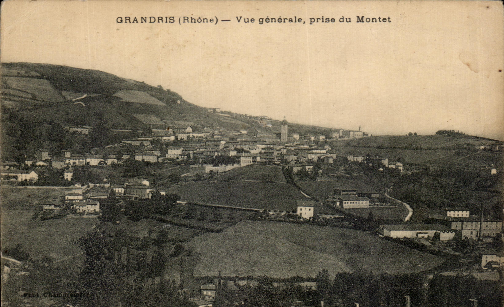 Grandris (Rhône) — Vue générale, prise du Montet — Phot. Chambonnet