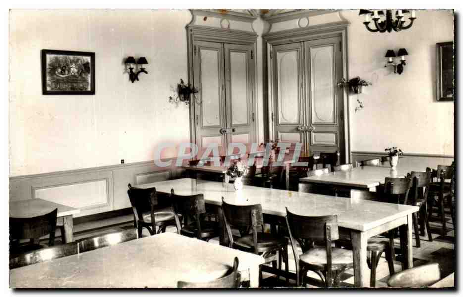 CPSM Amignie par Beaujeu La Salle a Manger des Garcons 