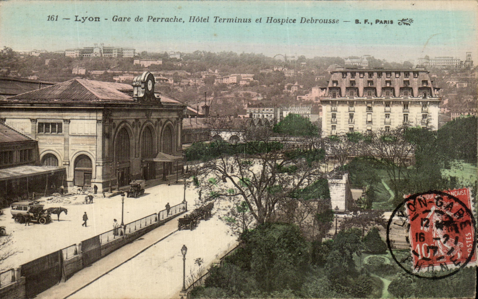 CPA Lyon Gare de Perrache Hotel Terminus et Hospice Debrousse