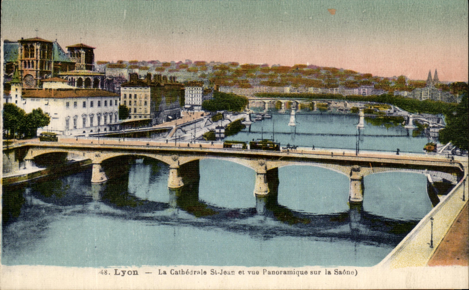 Lyon — La Cathédrale St-Jean et vue panoramique sur la Saône — IMP. PHOT. A. THIRIA Toulouse