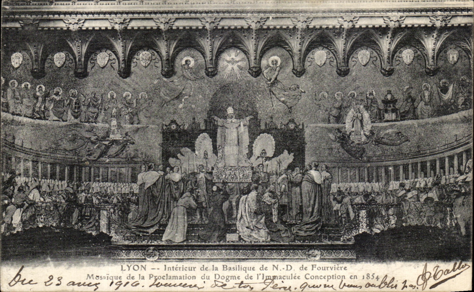 LYON — Intérieur de la Basilique de N.D. de Fourvière — Messe solennelle de la Proclamation du Dogme de l'Immaculée Conception en 1854