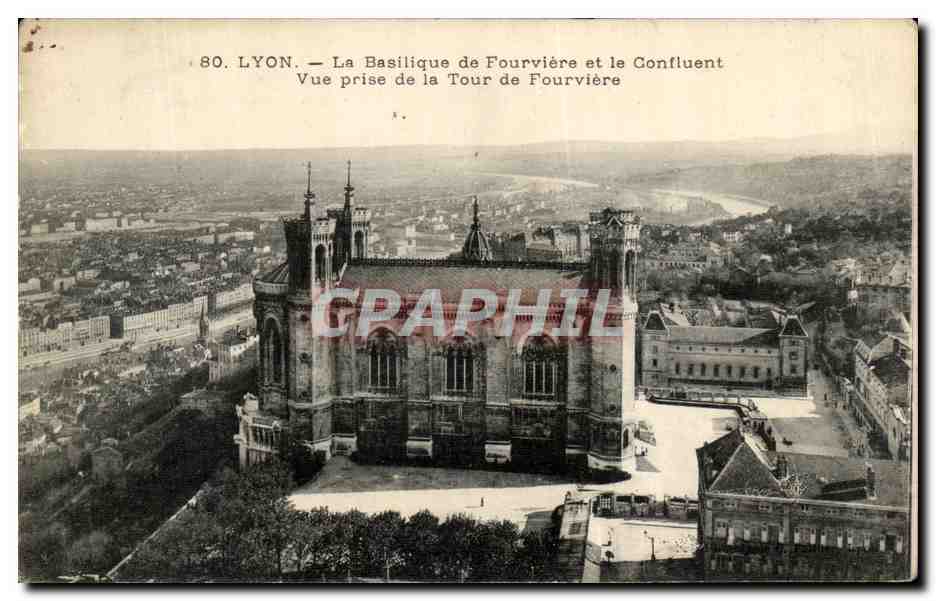 LYON — La Basilique de Fourvière et le Confluent — Vue prise de la Tour de Fourvière — n°80