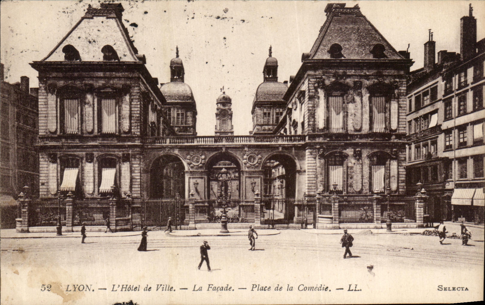 LYON — The City Hall — The Facade — Place de la Comédie — Selecta