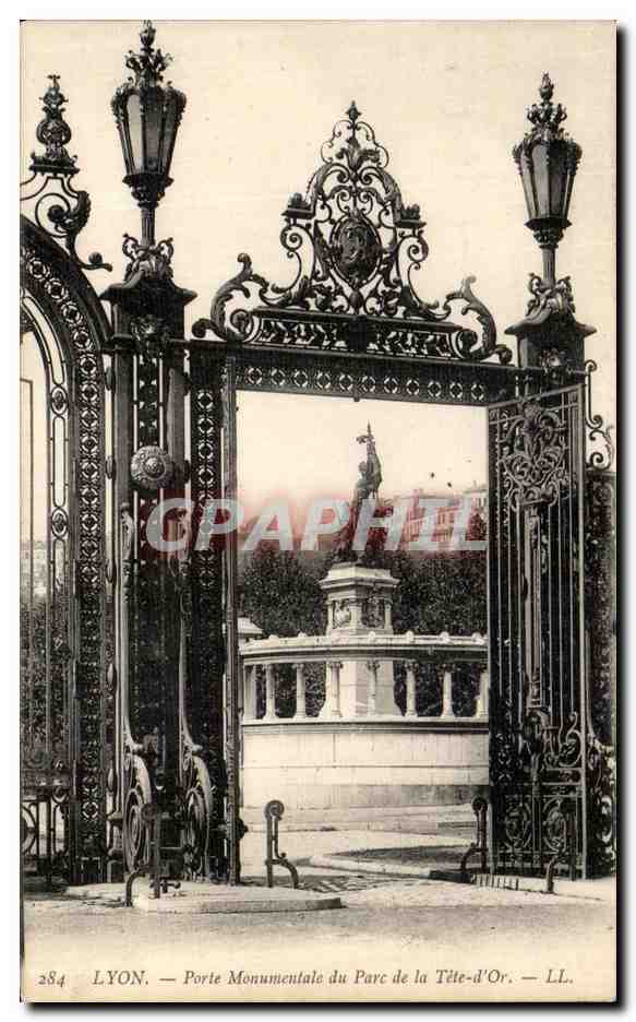 CPA Lyon Porte Monumentale du Parc de La Tete d or 