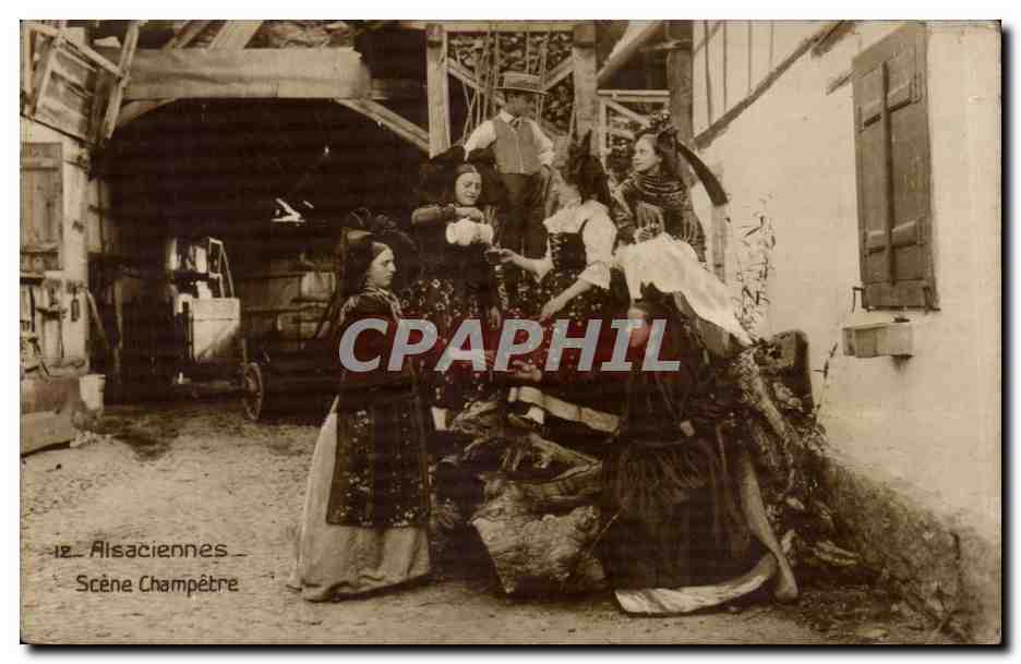 CPA Alsaciennes Scene Champetre Folklore Costume Coiffe 