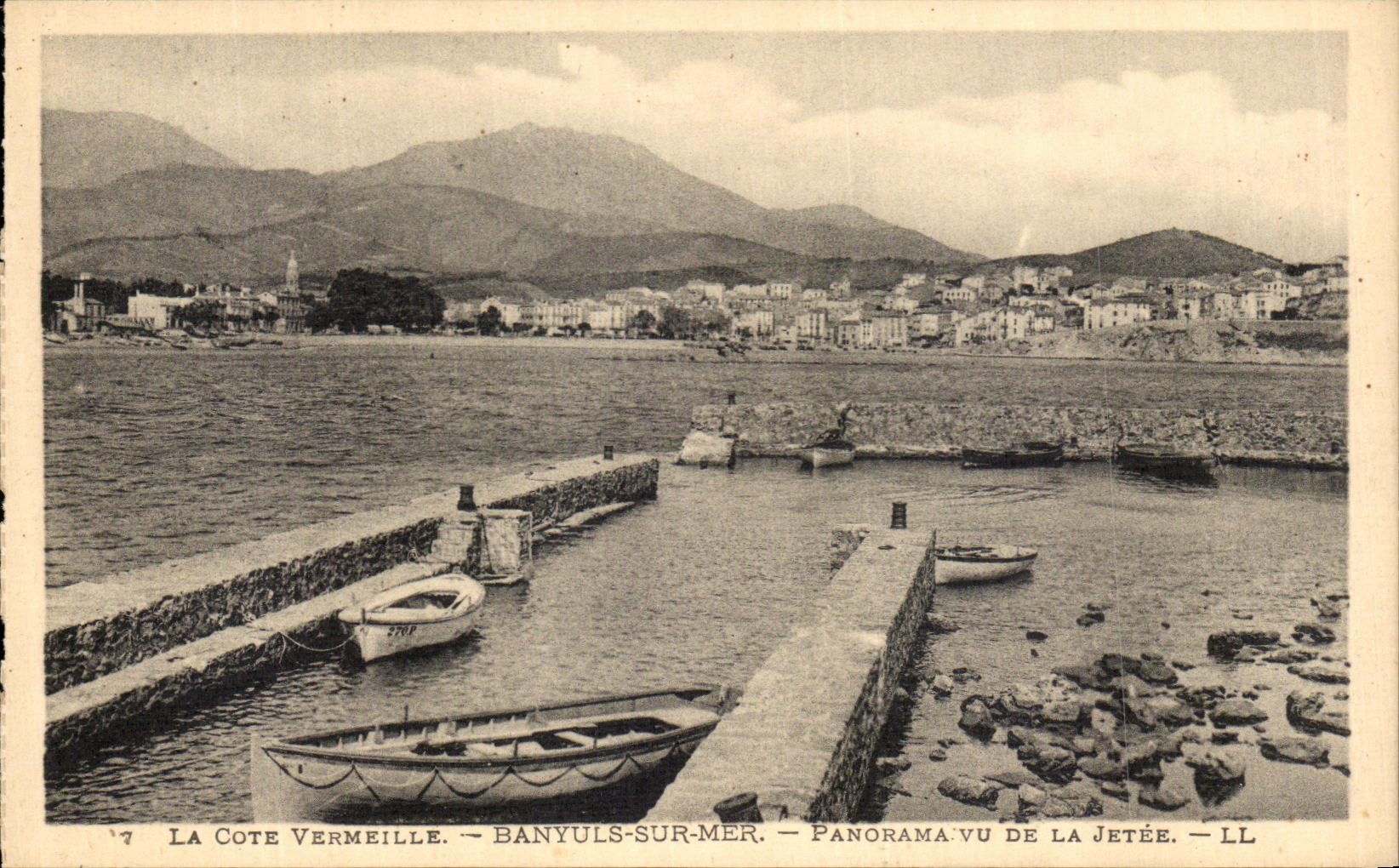 CPA Banyuls Sur Mer Panorama vu De La Jetee 