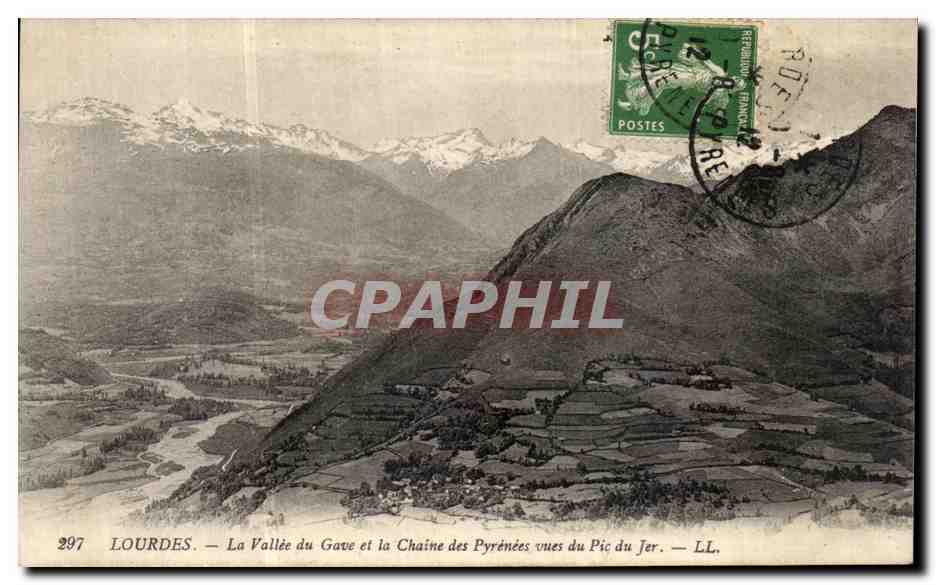 CPA Lourdes La Vallee du Gave et la Chaine des Pyrenees Vues du Pic du Jer