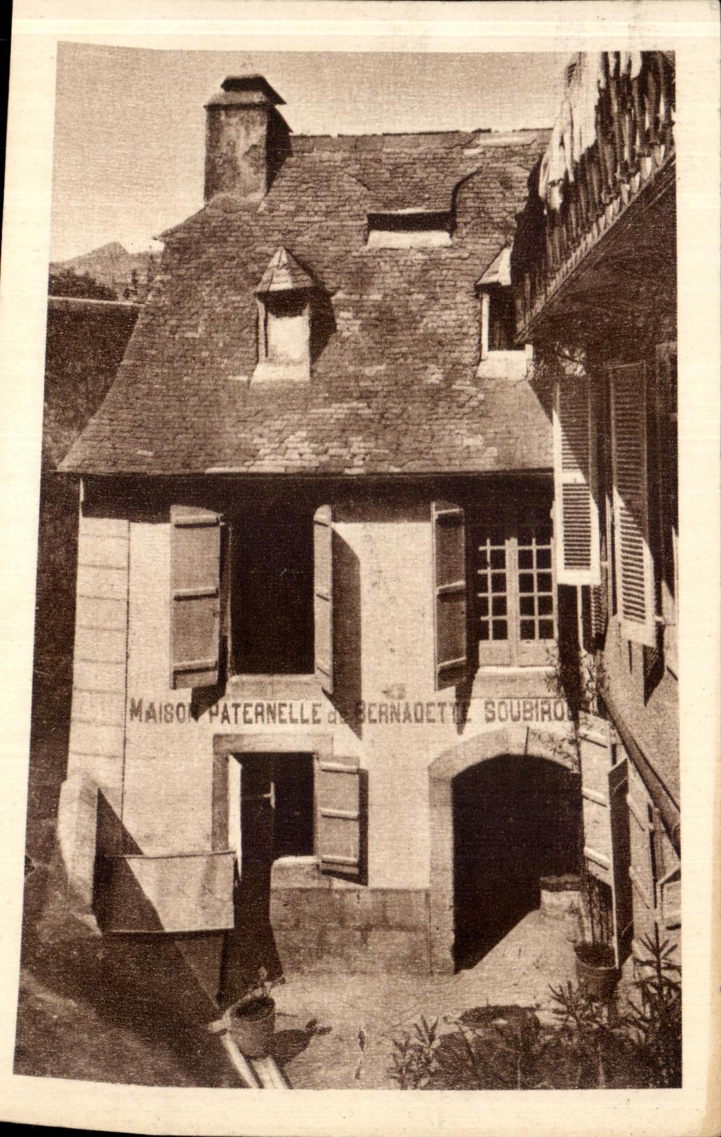 CPA Lourdes maison paternelle de Ste Bernadette Soubirous
