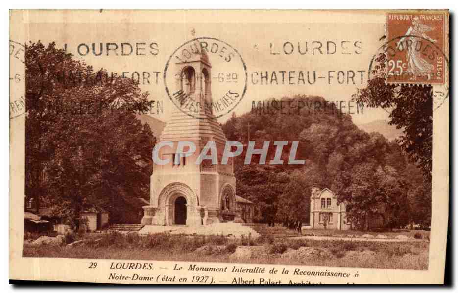 CPA Lourdes Le Monument Interallie de la Reconnaissance Notre Dame