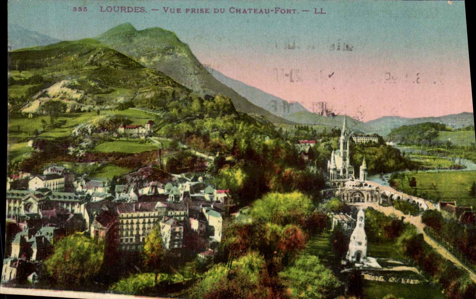 CPA Lourdes Vue Prise Du Chateau Fort