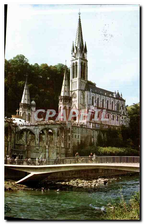 CPA Lourdes La Basilique et Le Pont Sur Le Gave 