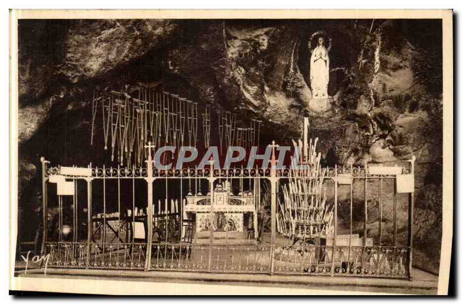 CPA Lourdes La Grotte Miraculeuse 