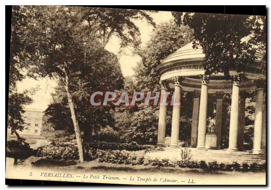 CPA Versailles Le Petit Trianon Le Temple de L Amour