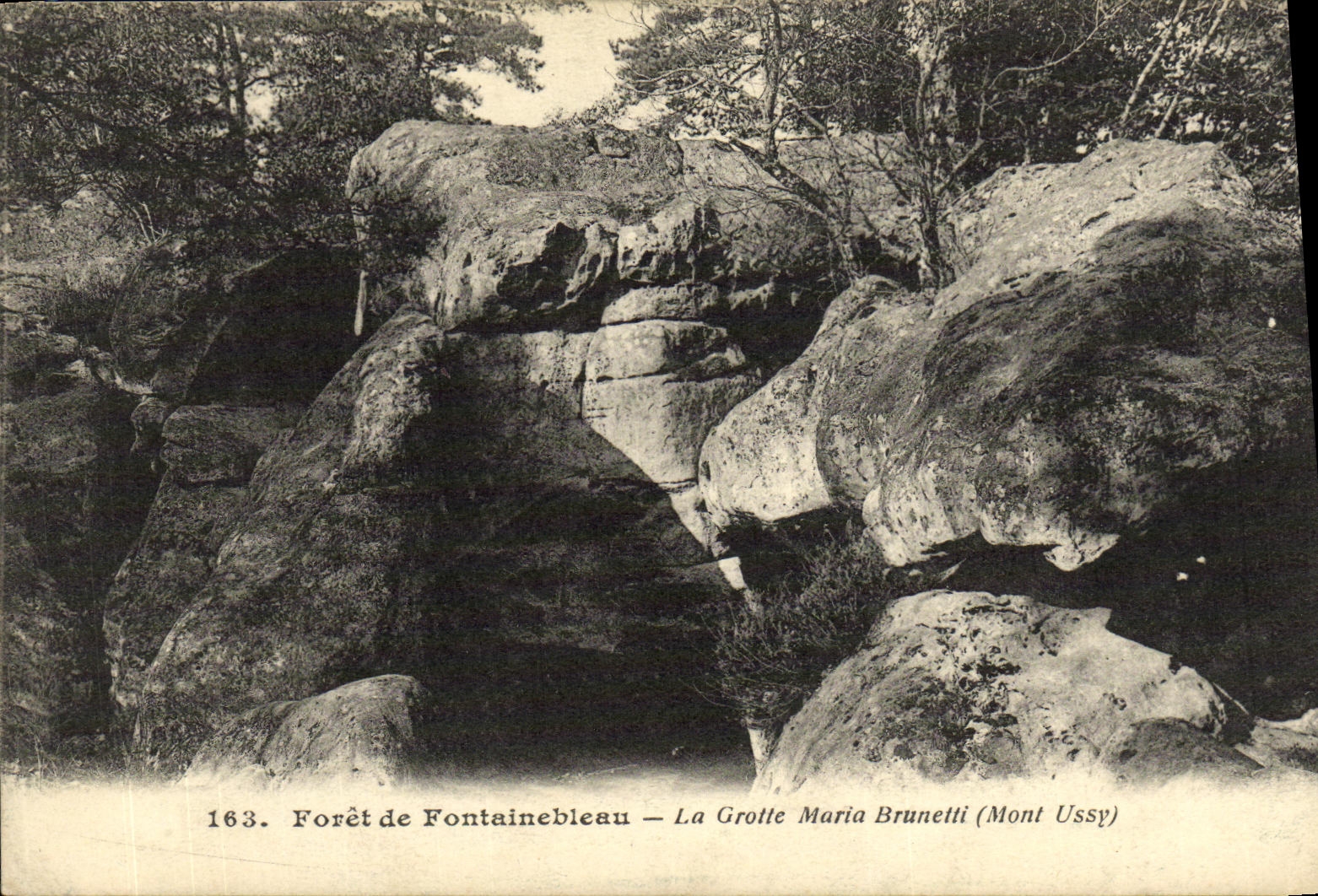 Bosque de Fontainebleau — La Cueva Maria Brunetti (Mont Ussy)