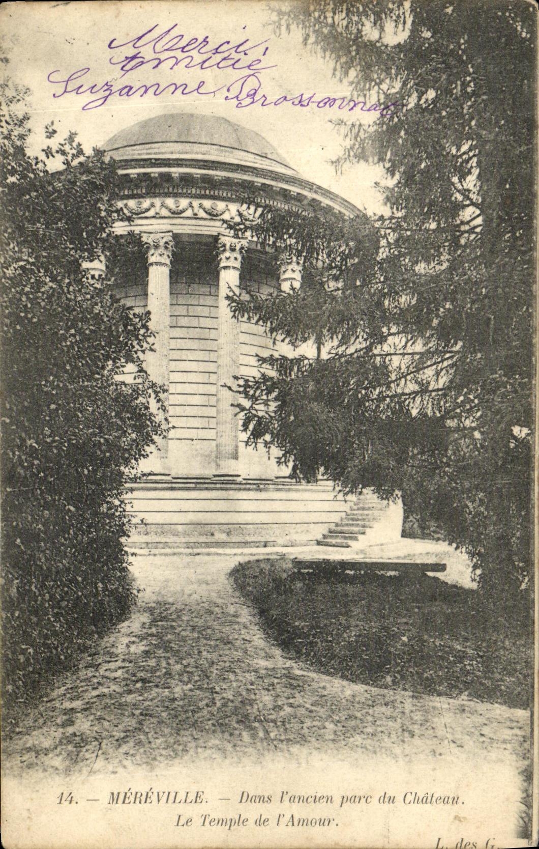 CPA Mereville Dons L Ancien parc du Chateau le Temple de L Amour