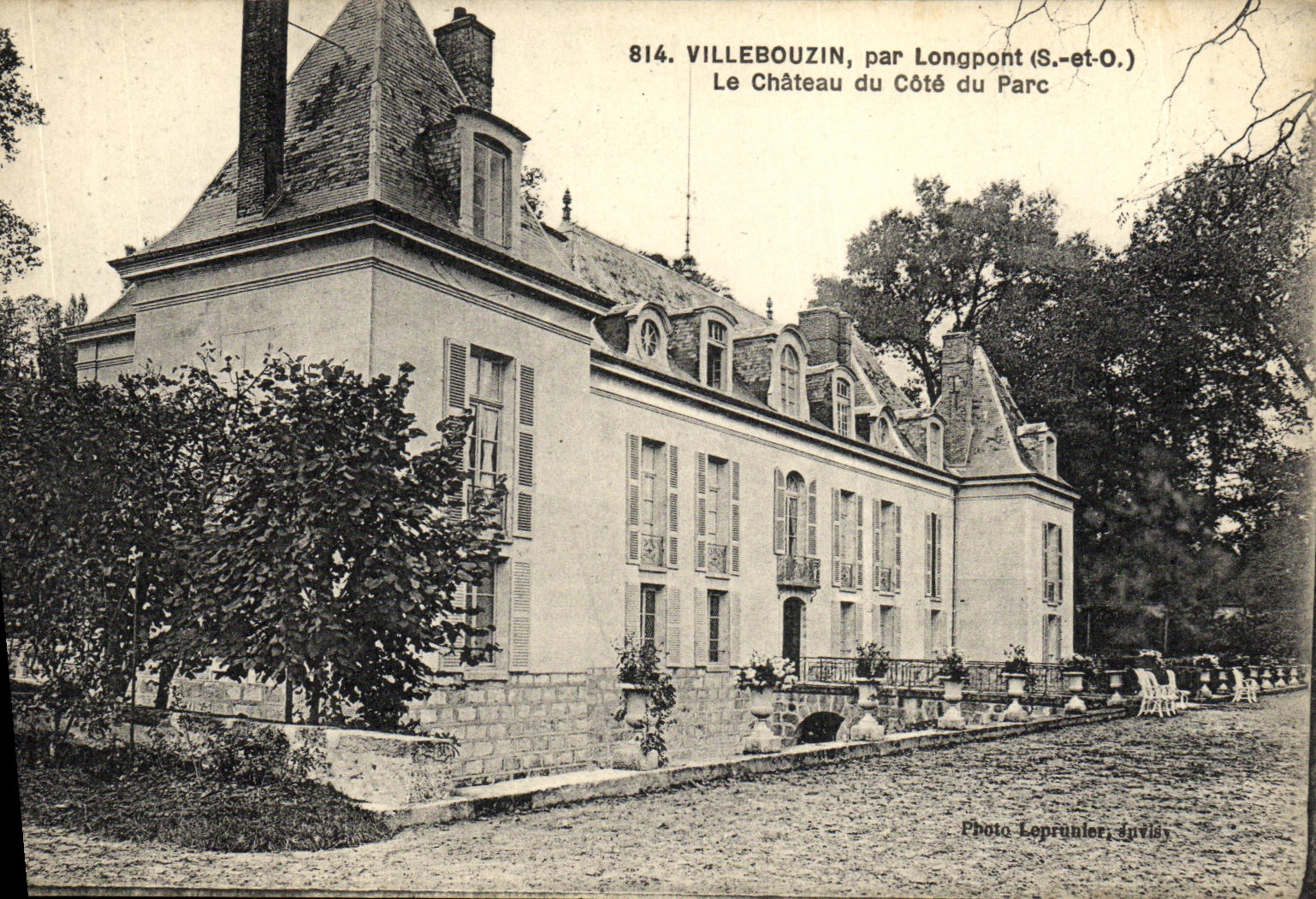 Villebouzin, par Longpont (S.-et-O.) — Le Château du Côté du Parc — Photo Leprounier, Juvisy