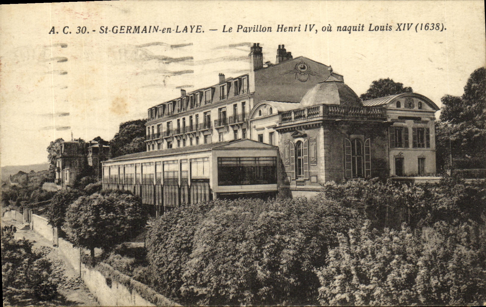 CPA St Germain et Laye Le Pavillon Henri IV ou naquit Louis XIV
