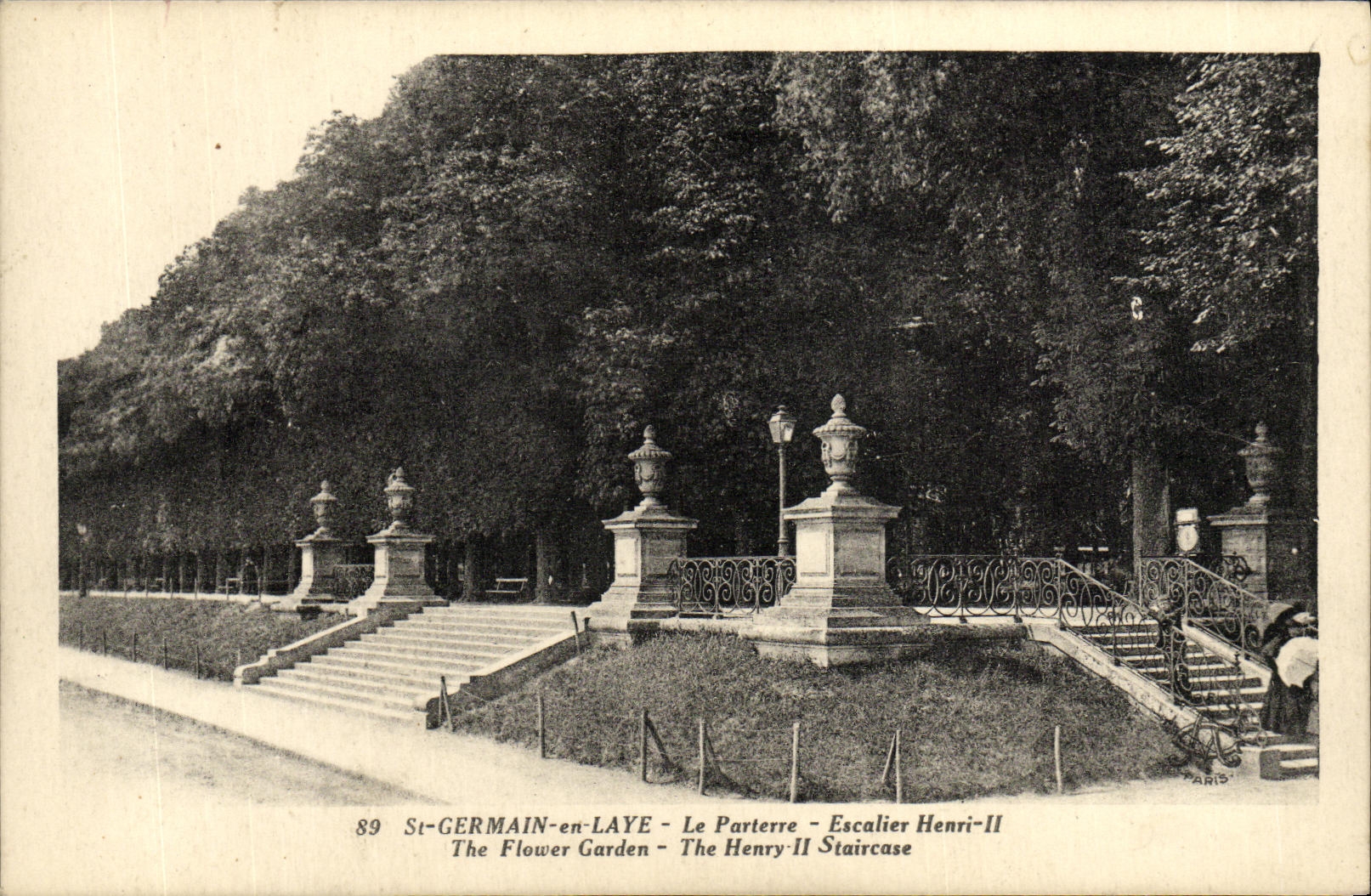 St-GERMAIN-en-LAYE - Le Parterre - Escalier Henri-II - The Flower Garden - The Henry-II Staircase