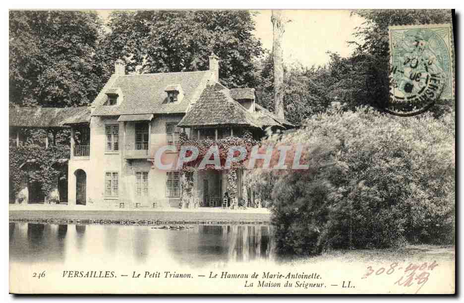 CPA Versailles Le Petit Trianon Le Hameau de Marie Antoinette