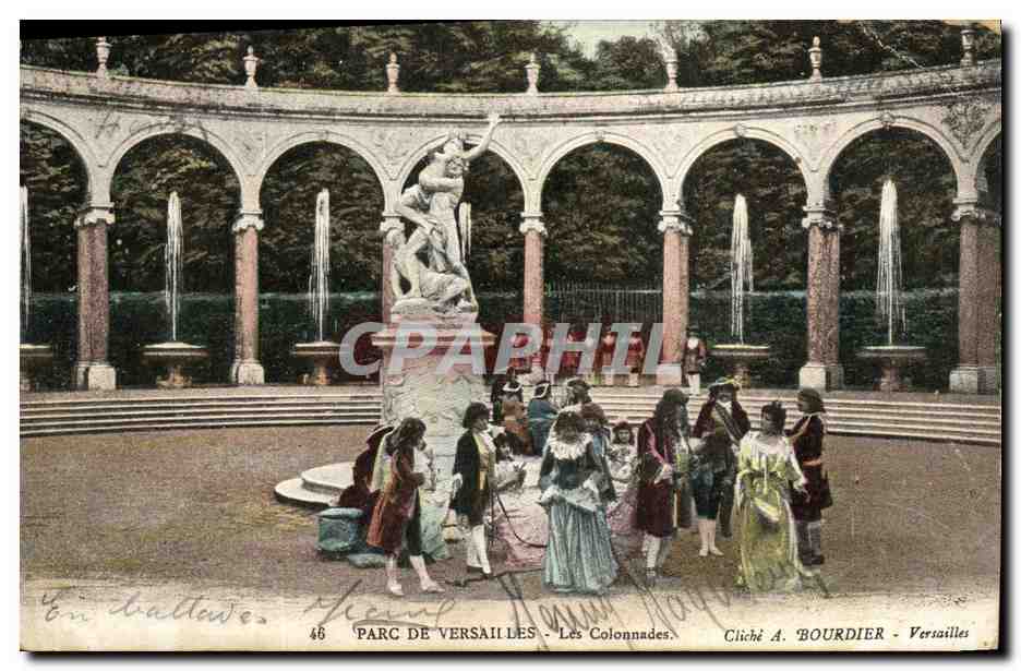 CPA Versailles Parc Les Colonnades