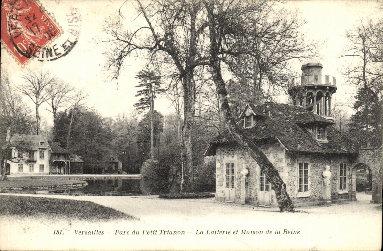 CPA Versailles Parc du Petit Trianon La Laiterie et Maison de La Reine 