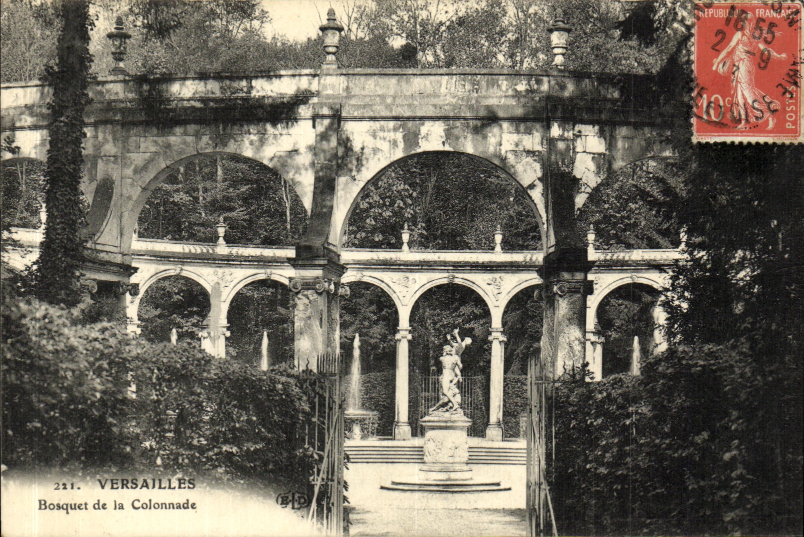 CPA Versailles Bosquet de La Colonnade 