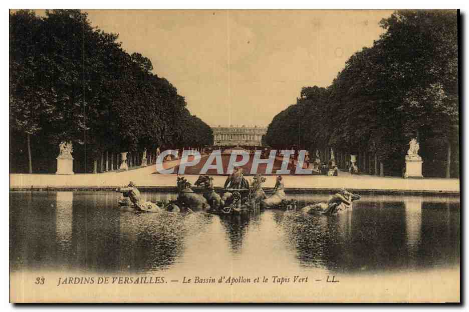 CPA Jardins de Versailles Le Bassin d Apollon et le tapis vert