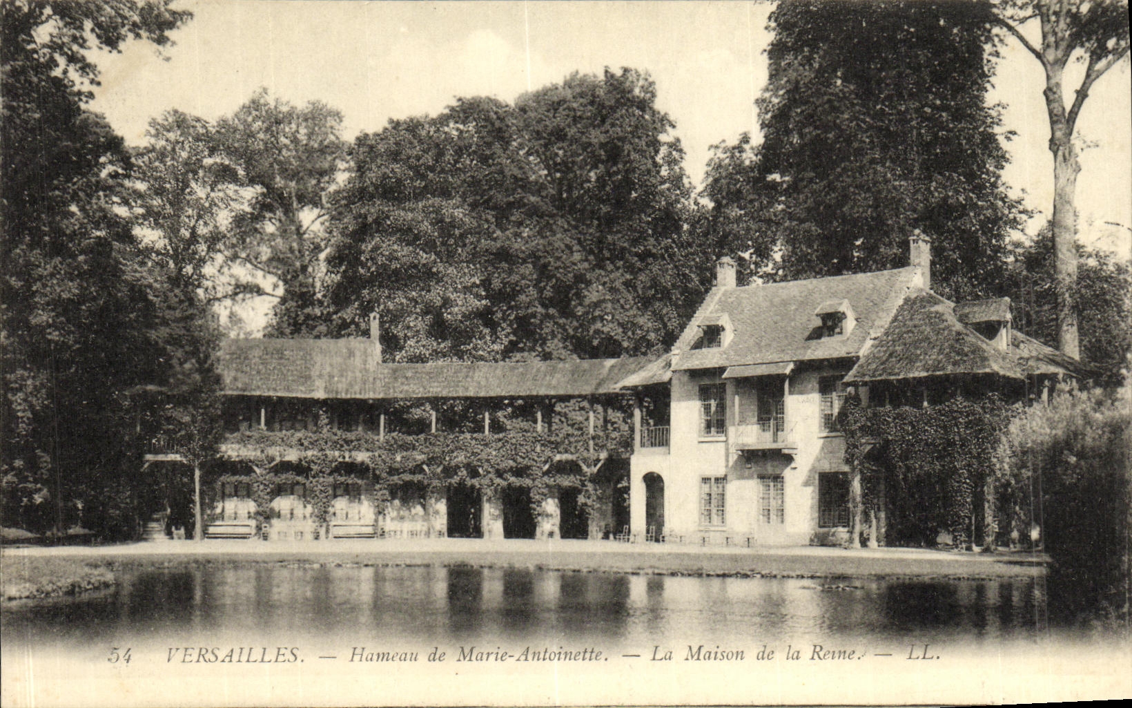 CPA Versailles Hameau De Marie Antoinette La Maison de La Reine 