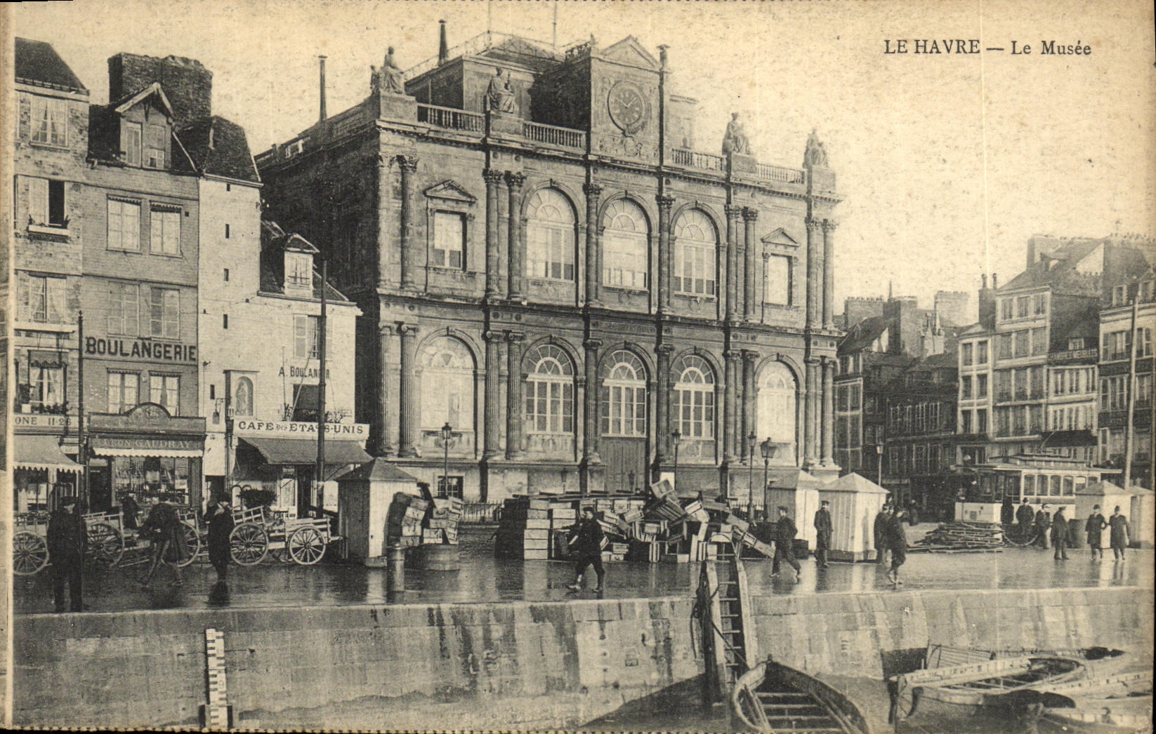 CPA Le Havre Le Musee Boulangerie Cafe des Etats Unis