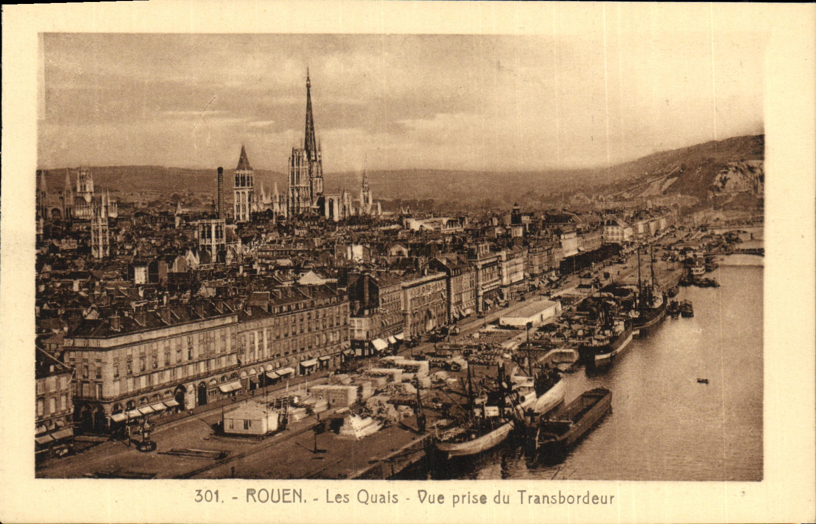CPA Rouen Les Quais Vue Paris du Transbordeur