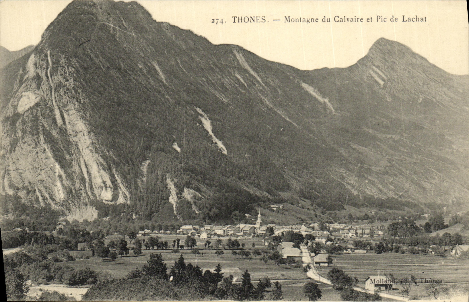 CPA Thones Montagne du Calvaire et Pic de Lachat