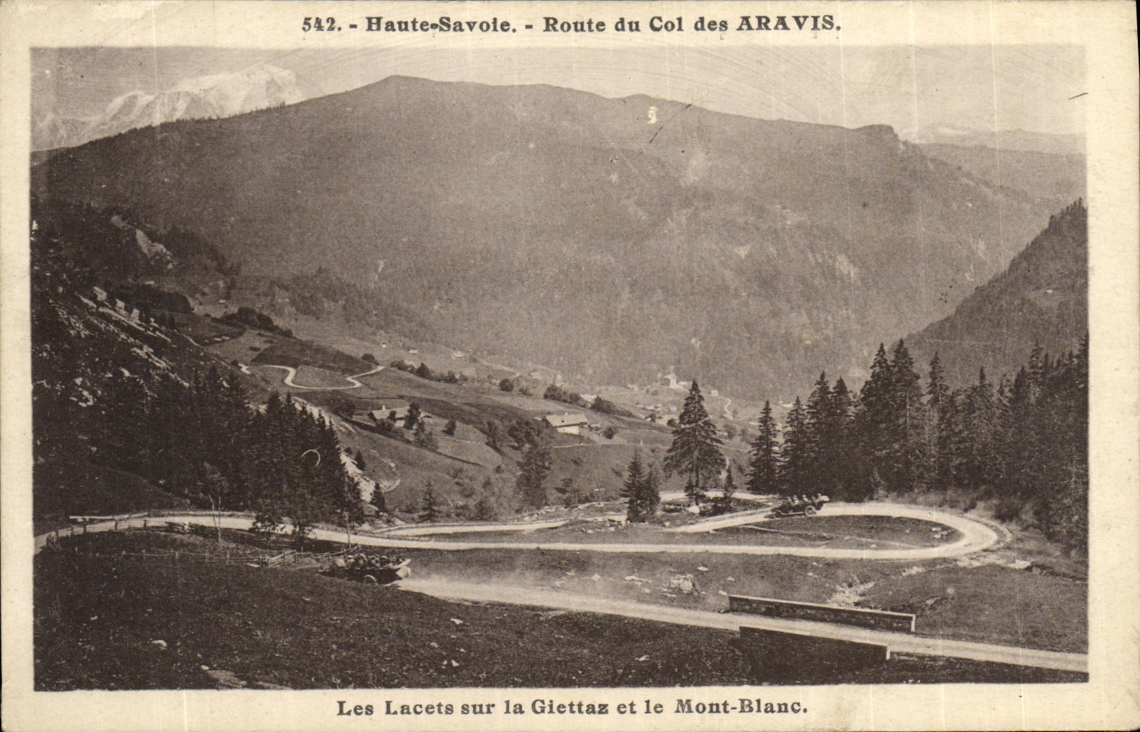 Les Lacets sur la Giettaz et le Mont-Blanc — Haute-Savoie — Route du Col des Aravis — n°542 — L. Morand