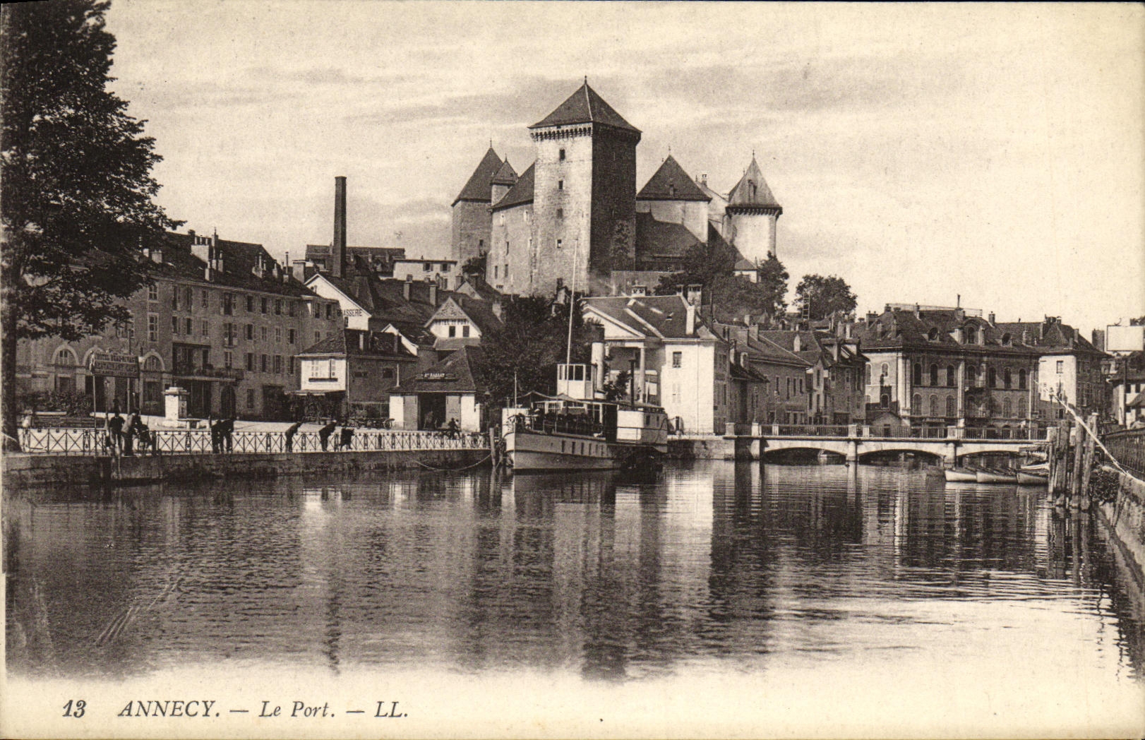 CPA Annecy Le Port Bateau