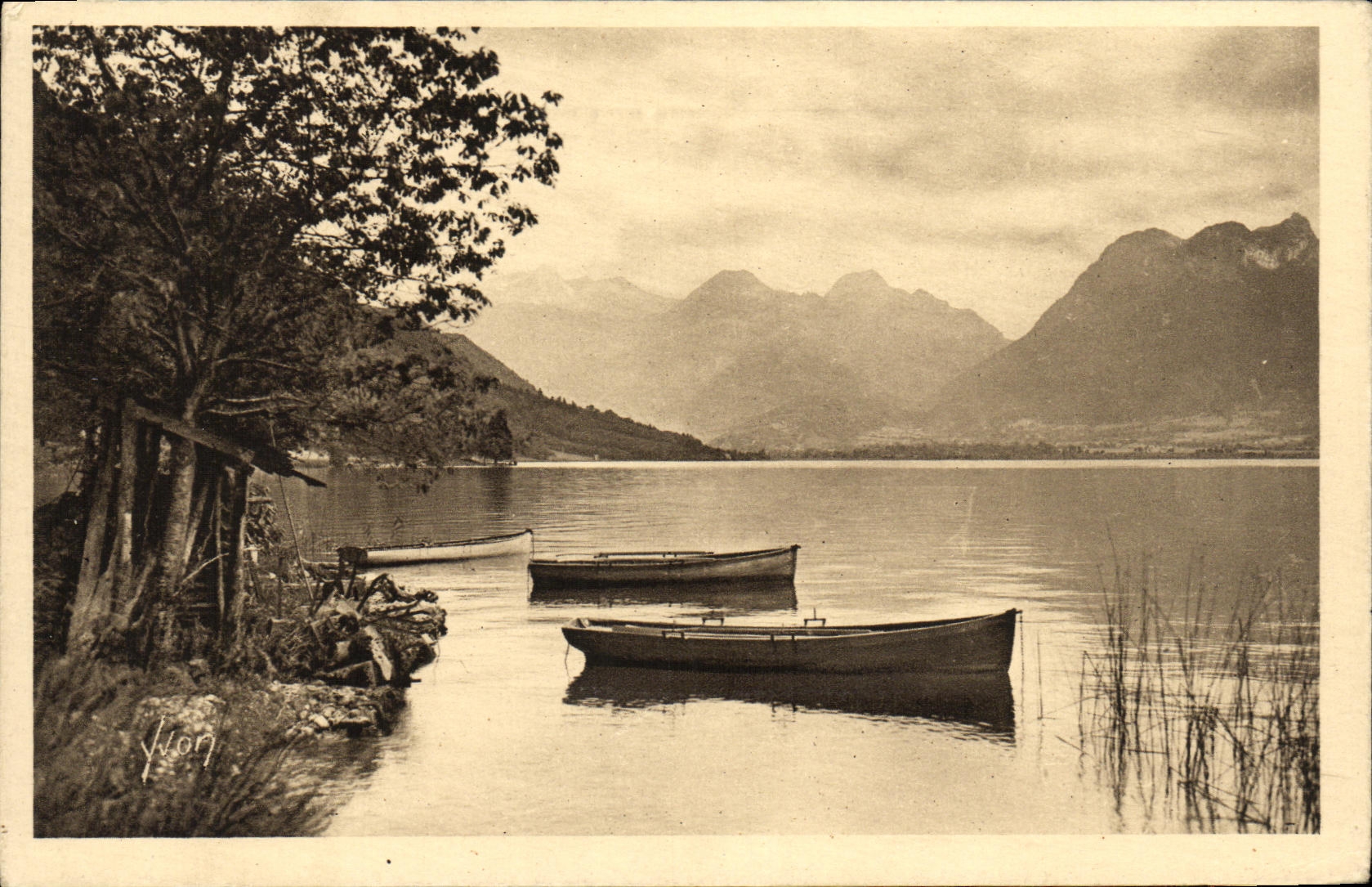 Le bout du Lac et le Massif des Bauges — Annecy (Haute-Savoie) — Éditions d'Art Yvon, Paris