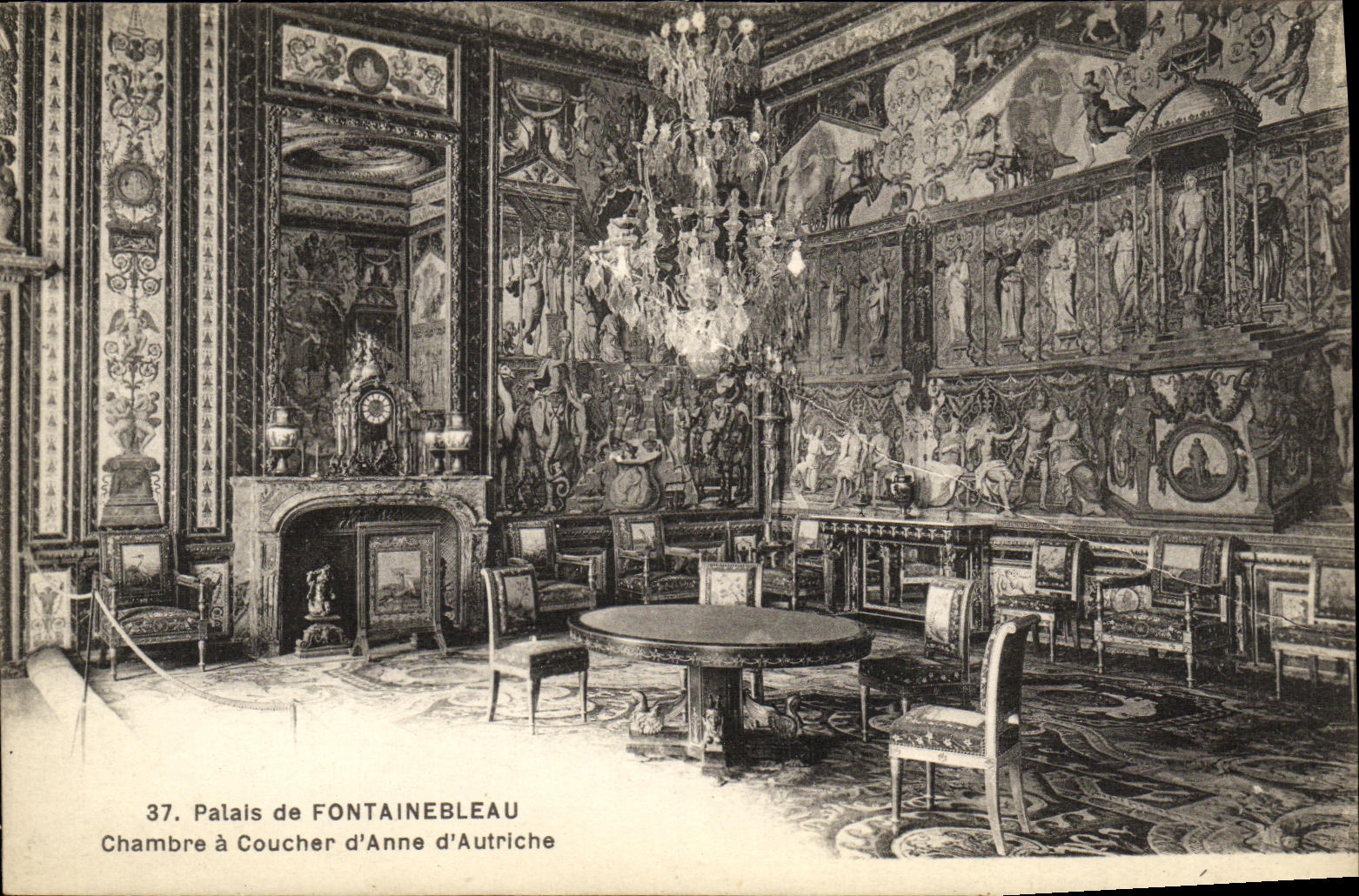 Palacio de Fontainebleau — Habitación de Ana de Austria — n°37
