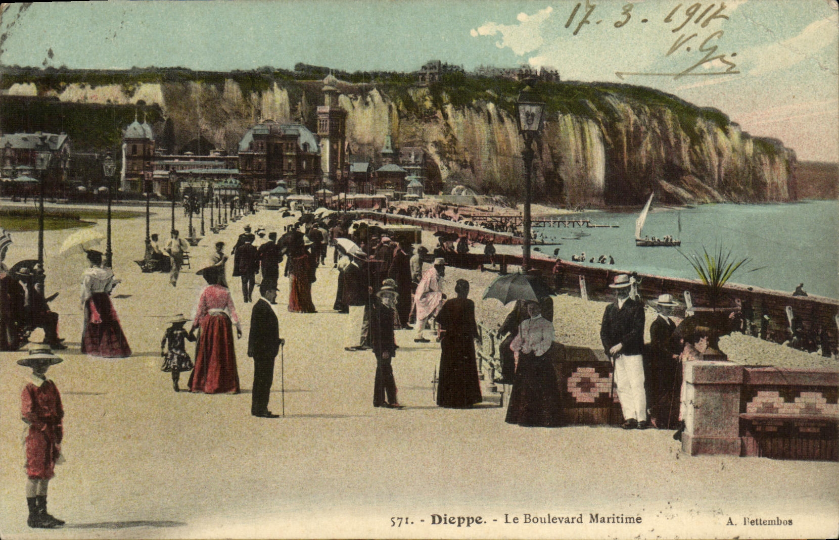 CPA Dieppe Le Boulevard Maritime