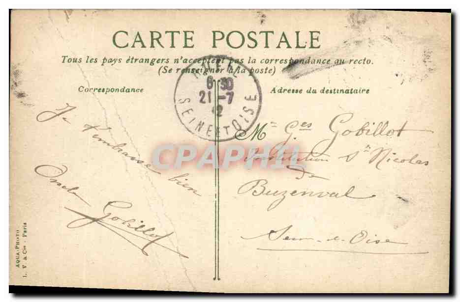 CPA Courseulles Le Bassin a Flot Bateau — Back