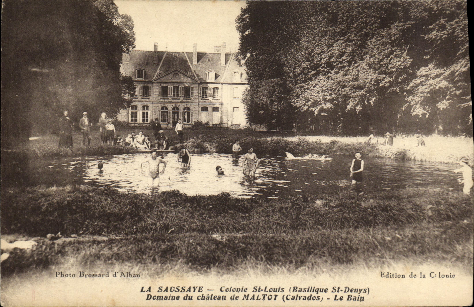 Le Bain — Domaine du château de Maltot (Calvados) — Colonie St-Louis (Basilique St-Denys) — Édition de la Colonie