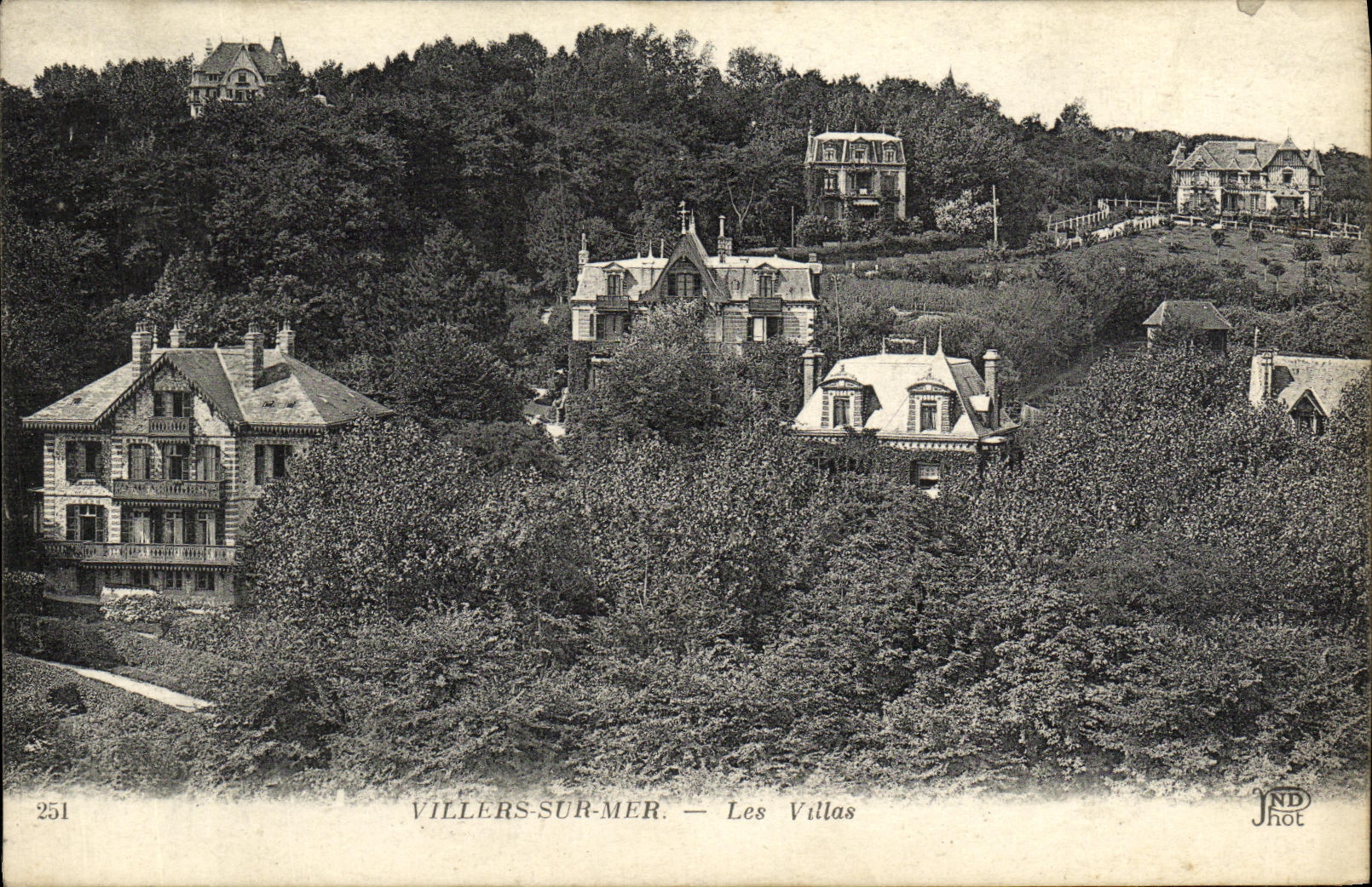 Villers-sur-Mer — Les Villas — JND Phot