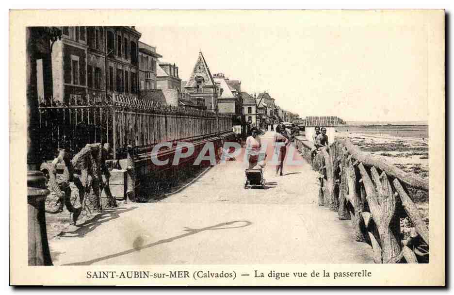 CPA Saint Aubin Sur Mer Le digue vue de la passerelle 