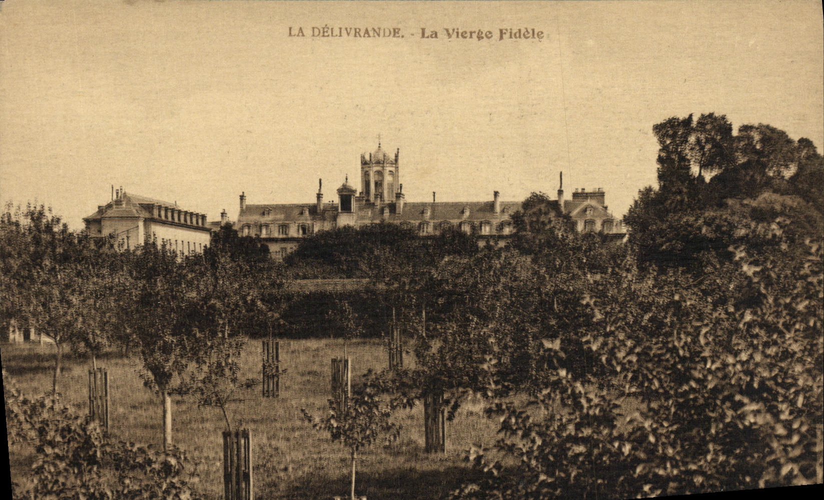 CPA La Delivrande La vierge fidele