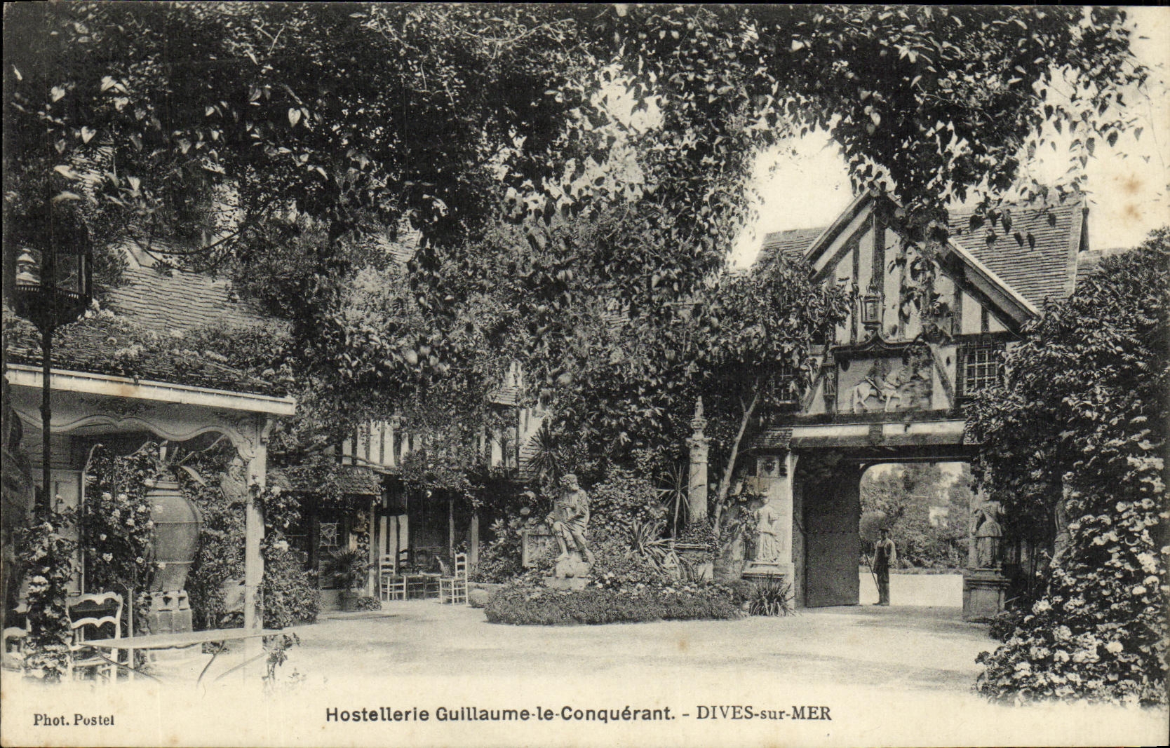 CPA Dives Sur Mer L hostellerie Guillaume le conquerant 