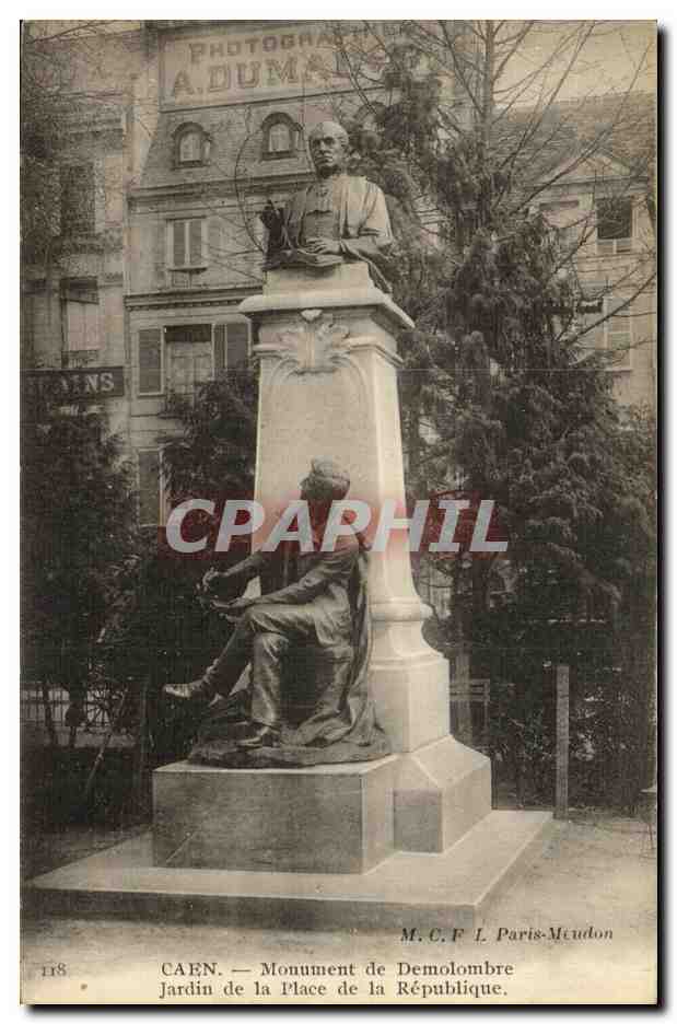 CPA Caen Monument de Demolombre Jardin de la place de la Republique 