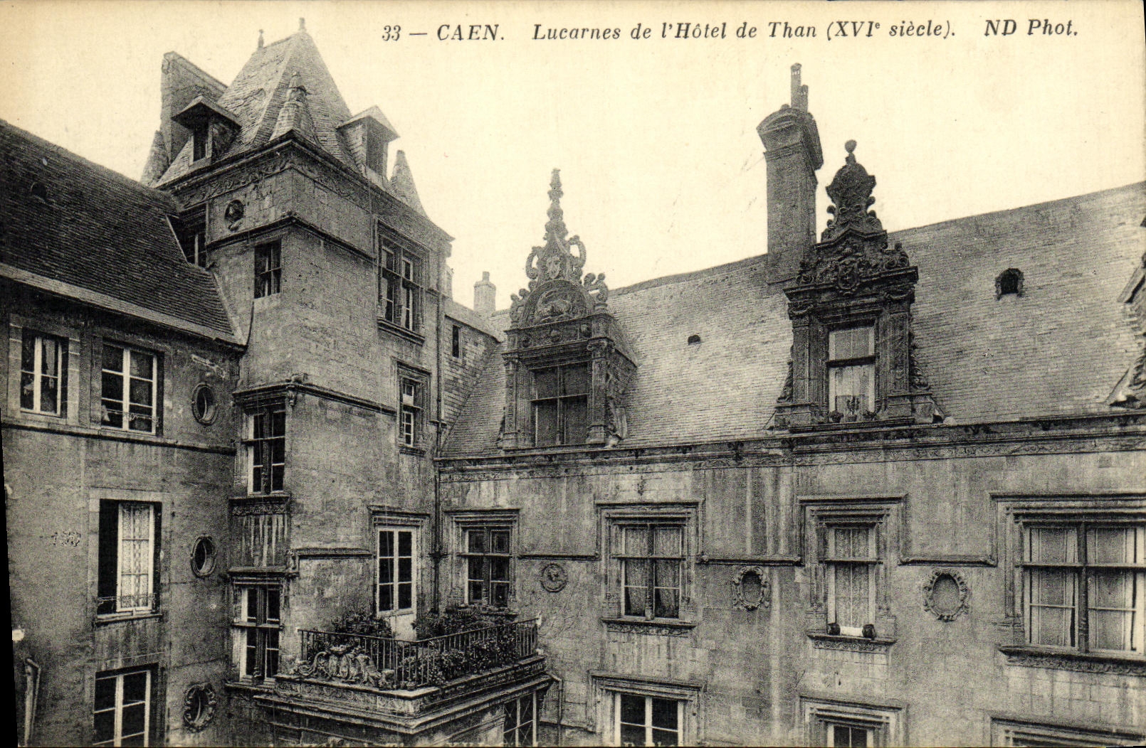 Caen — Lucarnes de l'Hôtel de Than (XVIe siècle) — ND Phot.