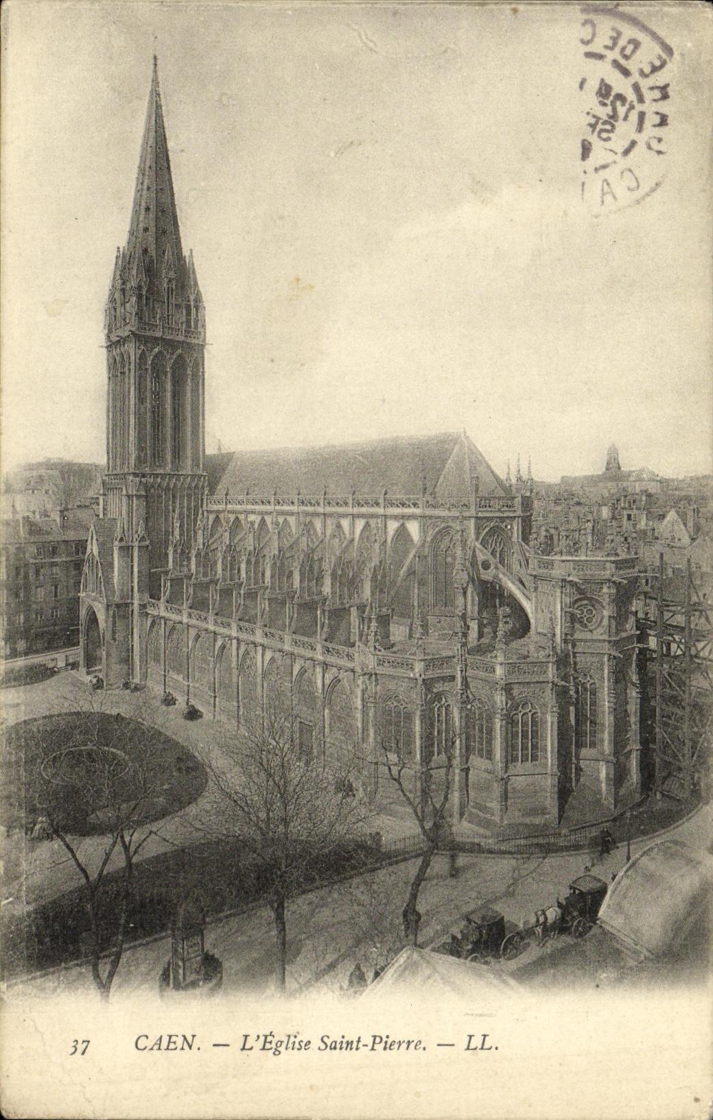 CAEN — L'Église Saint-Pierre — LL. — n°37