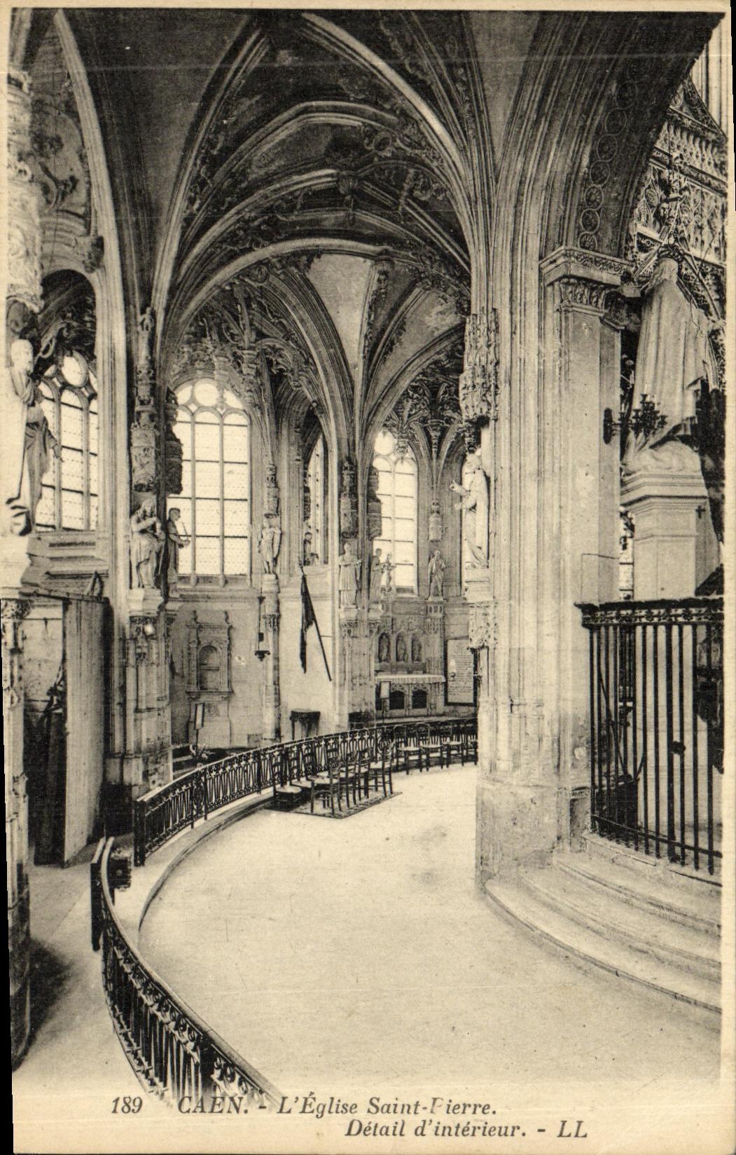 CPA Caen L Eglise Saint Fierre Detail d Interieur 