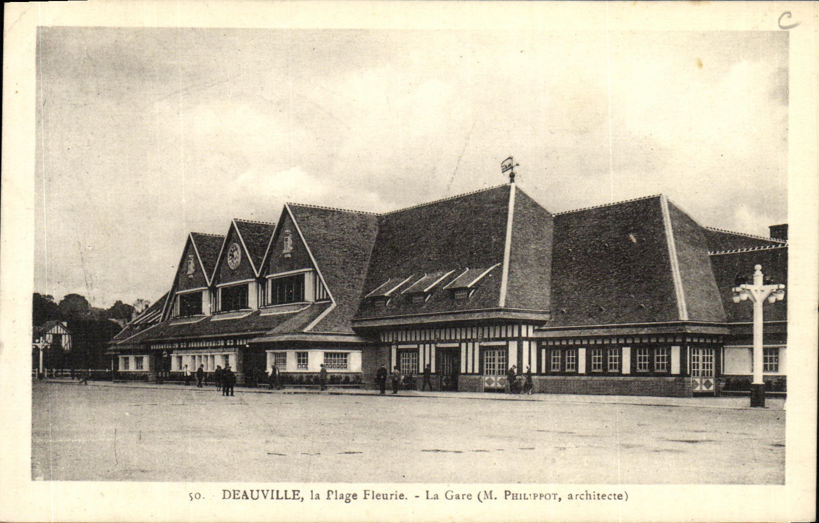 Deauville, la Plage Fleurie — La Gare (M. Philippot, architecte) — Édition de la République
